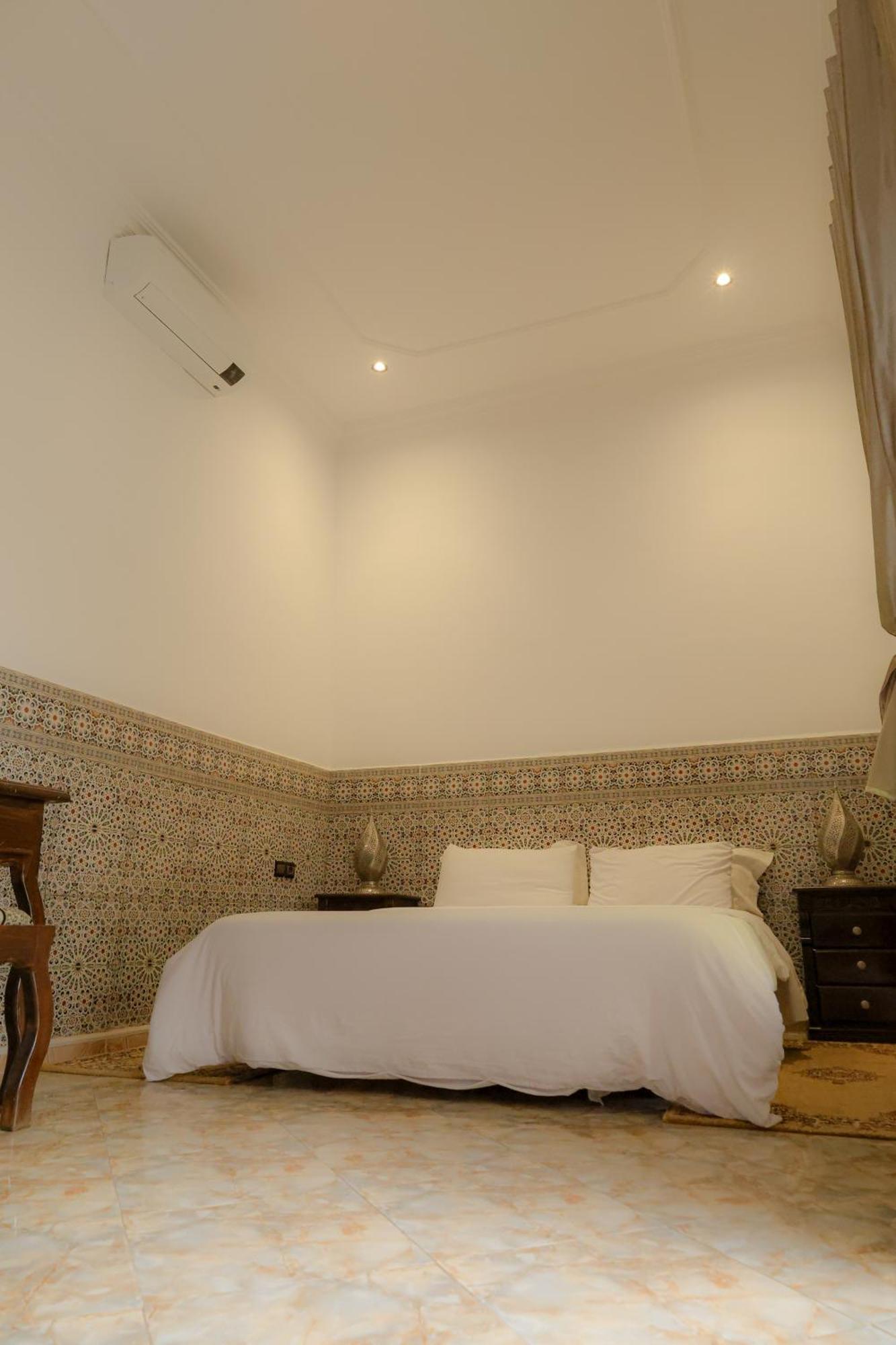 Riad Dar Al Fassia Уджда Экстерьер фото